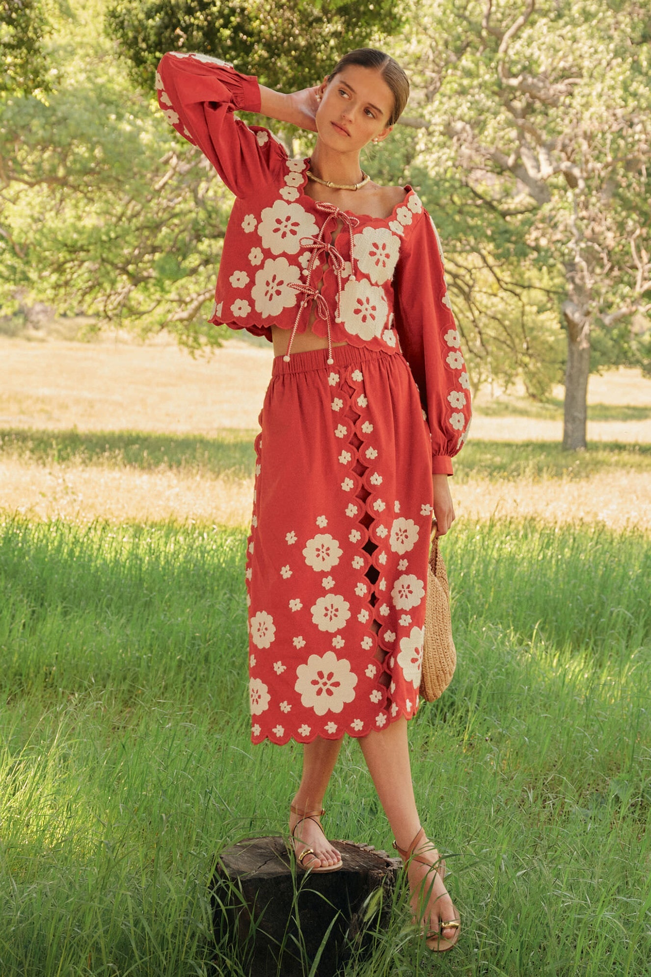 Red Catrine Applique Midi Scallop Skirt