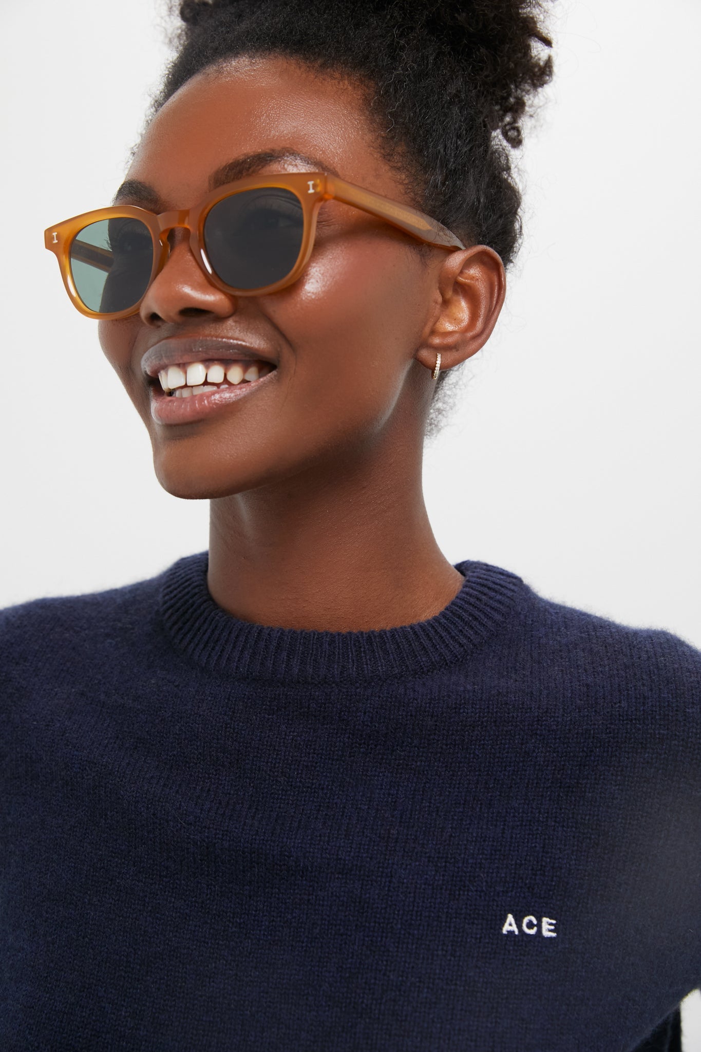 Navy Bodie Boyfriend Cashmere Crewneck Sweater