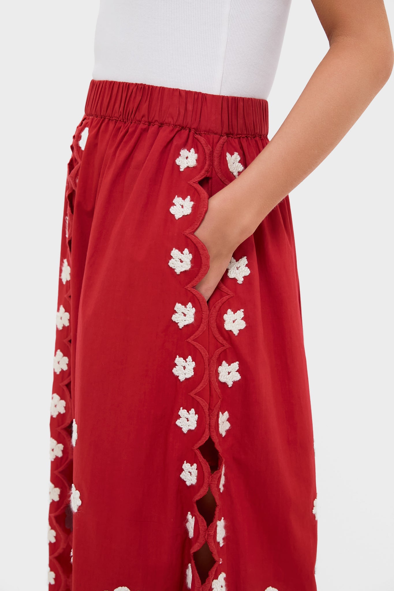 Red Catrine Applique Midi Scallop Skirt