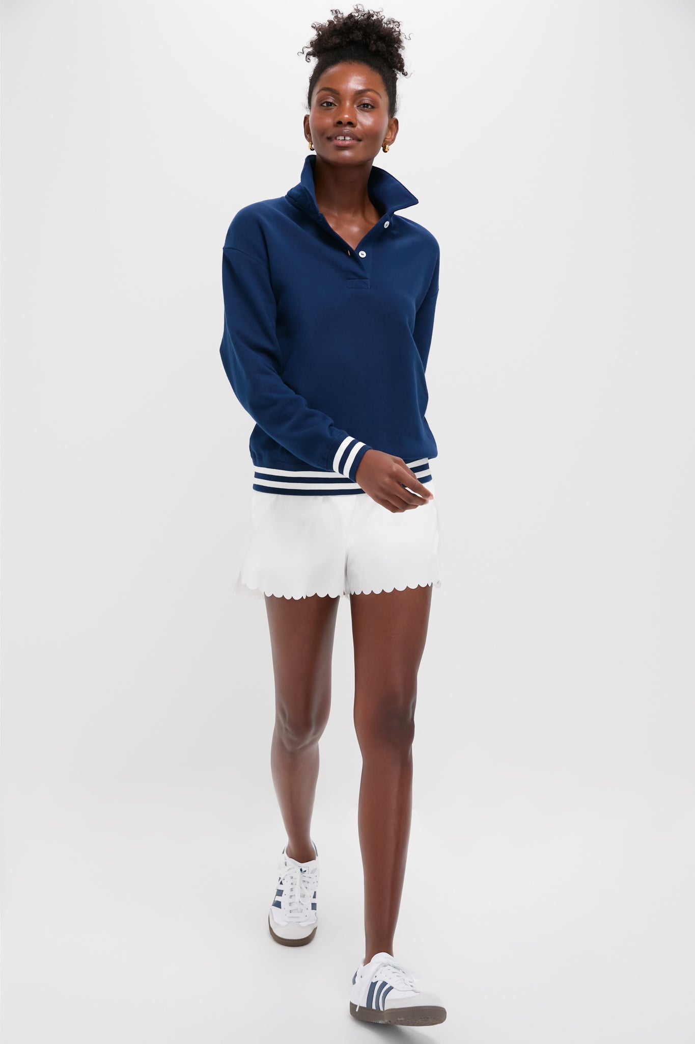 White Scallop Marisa Short