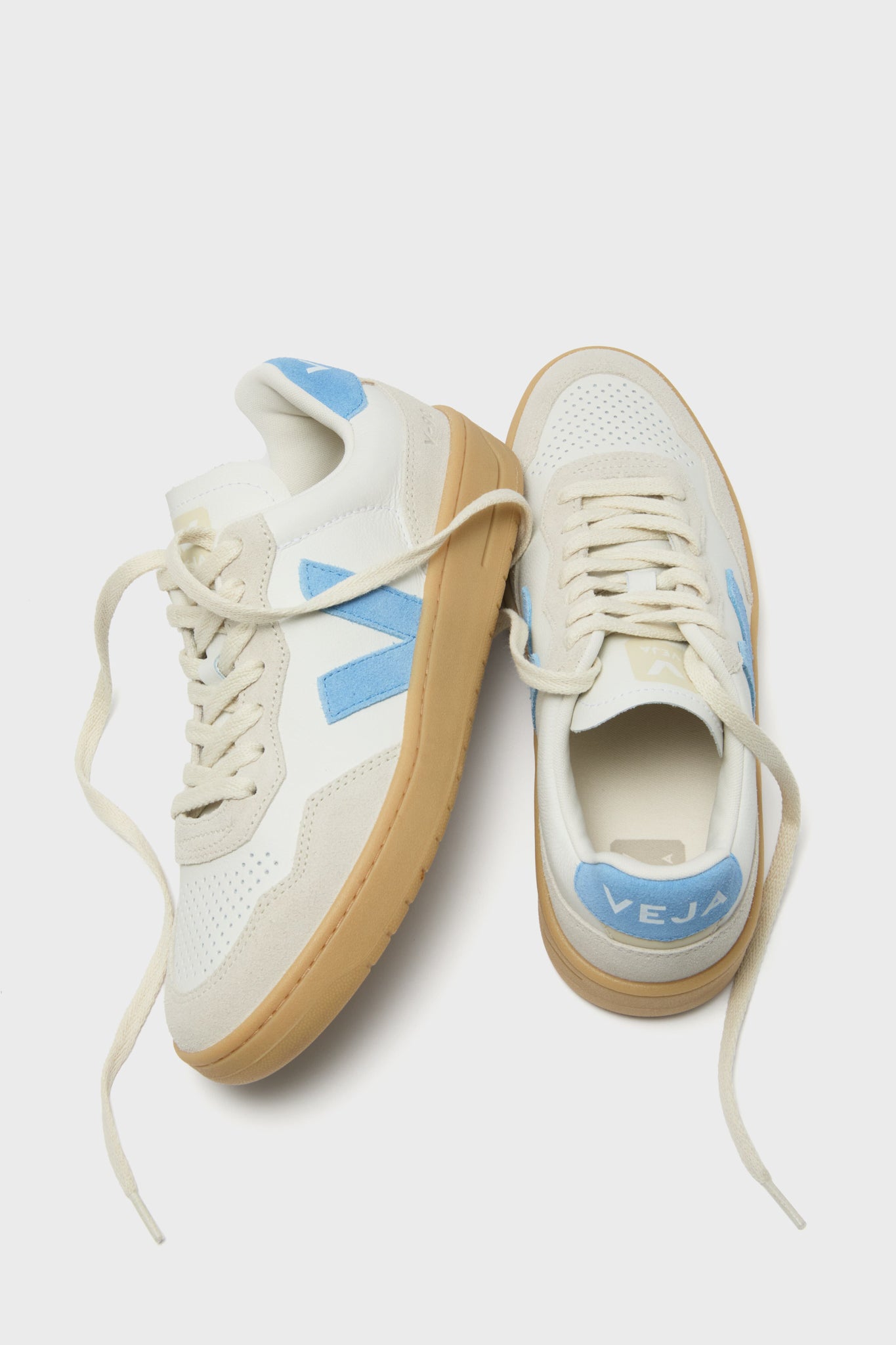 Extra White Aqua Natural V-90 Sneakers